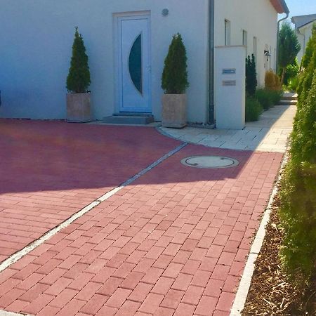 Neues Zimmerapartment Mit Bad Neckarwestheim Eksteriør bilde