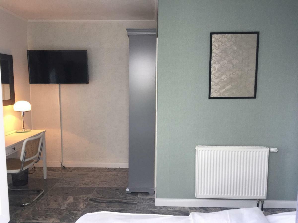 Neues Zimmerapartment Mit Bad Neckarwestheim Eksteriør bilde